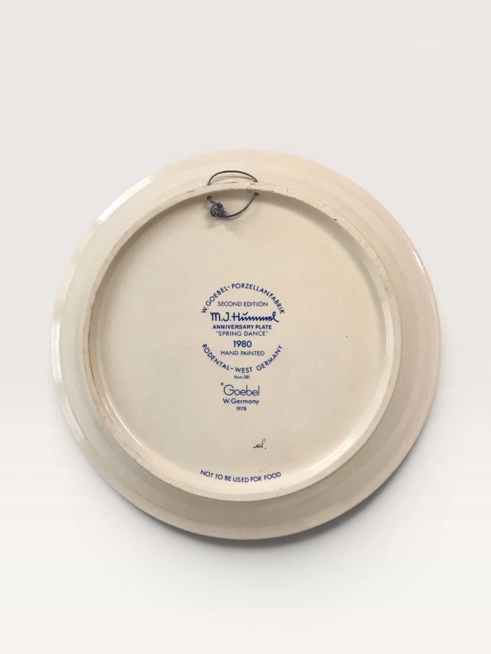 Vintage 1980  MJ Hummel Porcelain Commemorative Plate Spring Dance Goebel w/Box